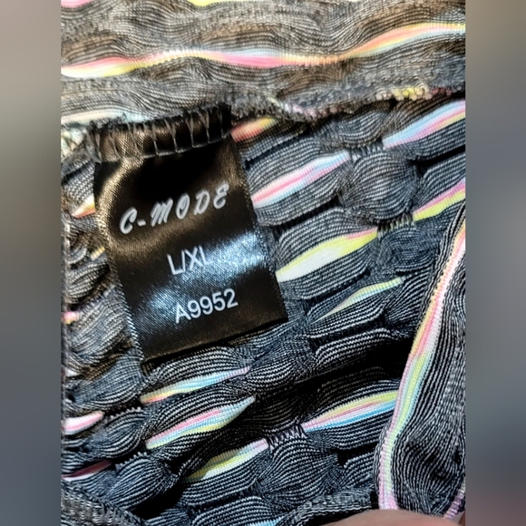 C-Mode | Textured Rainbow Leggings - Picture 3 of 3